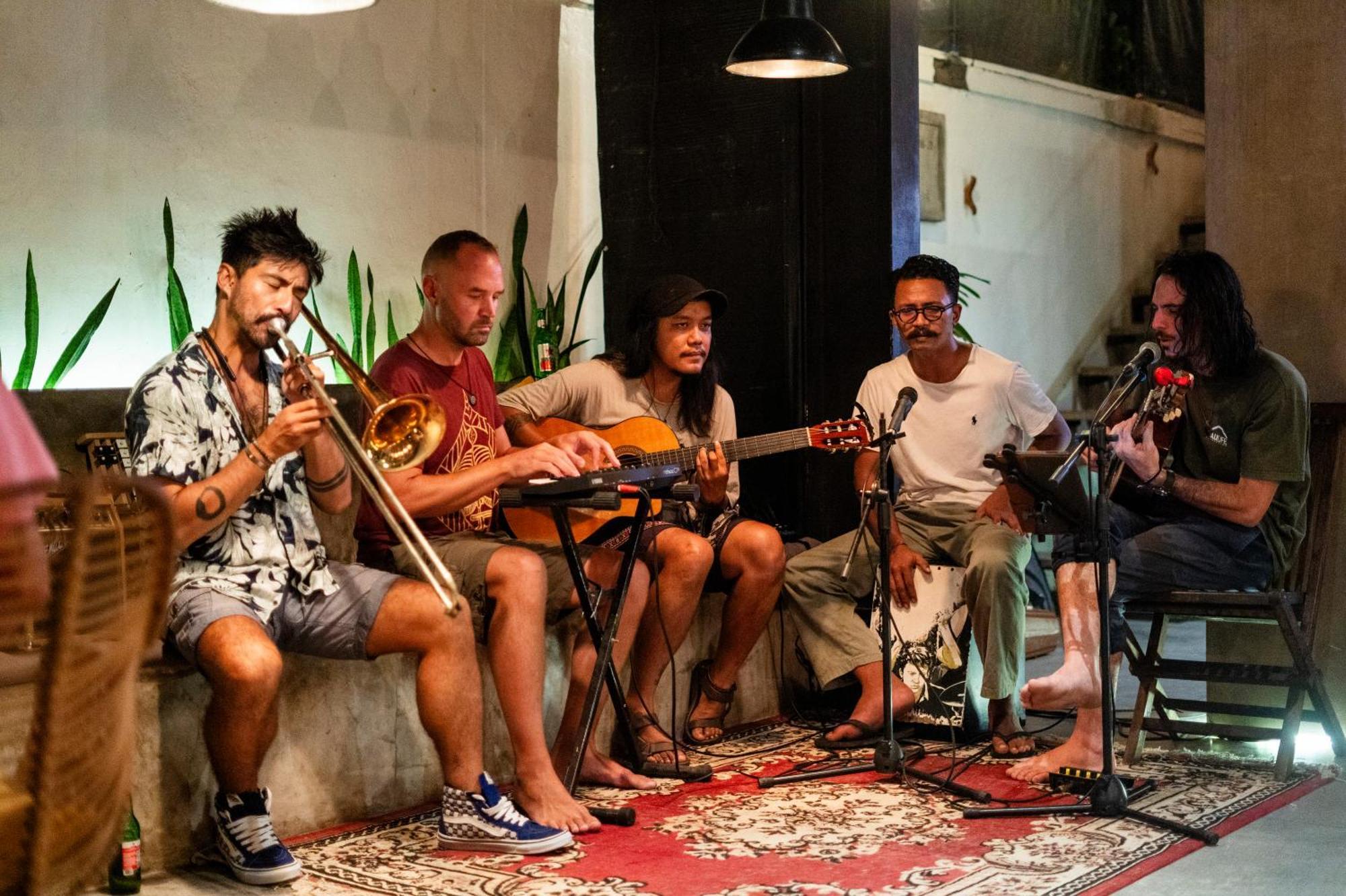 Rhythm & Rumble Hostel *